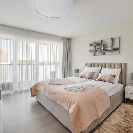 Kasprowicza Z Basenem I Parkingiem W Cenie - Holiday City *